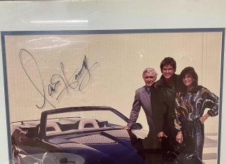 Subastado KITT, “El Auto Fantástico”.
